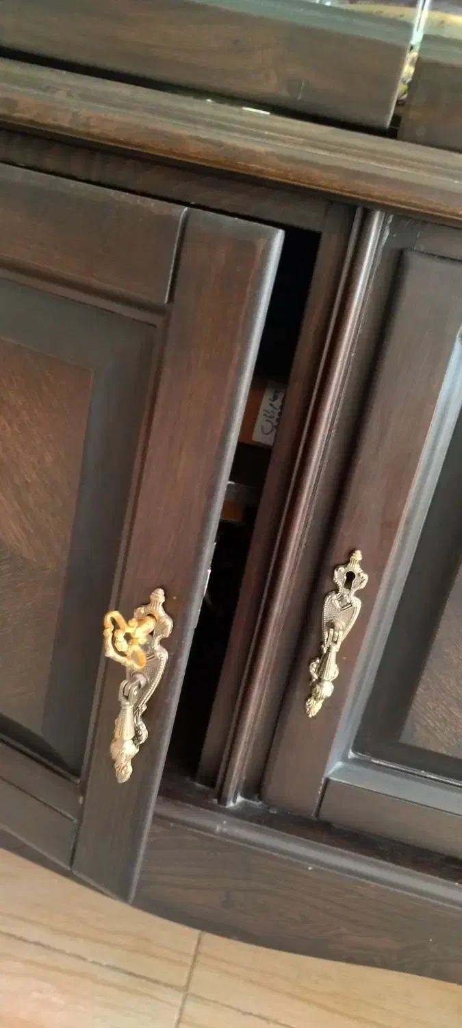 بوفه دو تکه چوبی|بوفه، ویترین، کنسول|بروجرد, |دیوار