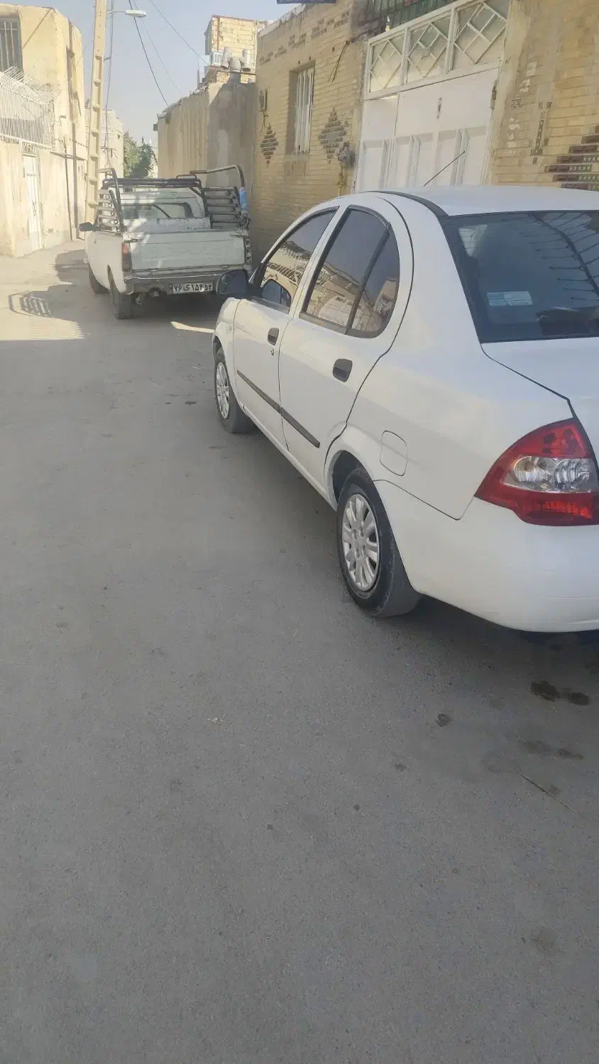 تیبا صندوقدار  1401|خودرو سواری و وانت|خمینی‌شهر, |دیوار