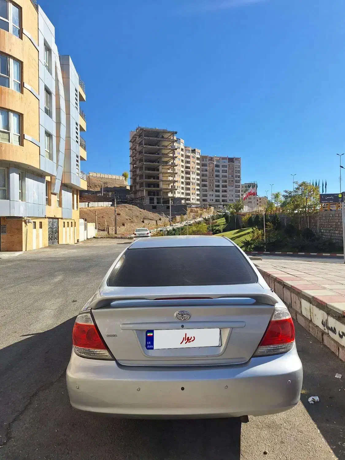 تویوتا کمری گرند ۴ سیلندر دنده ای|خودرو سواری و وانت|سنندج, |دیوار