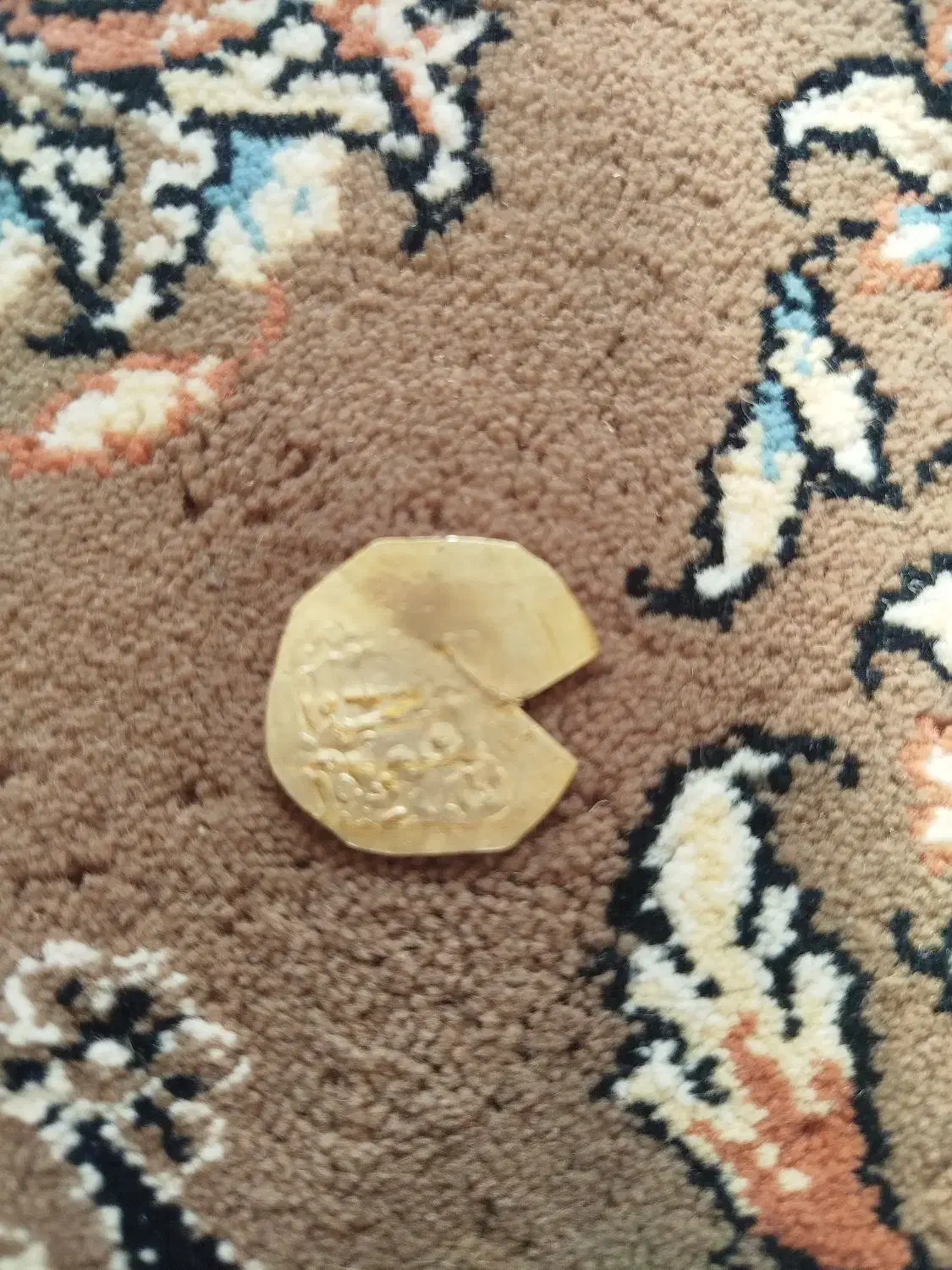 سکه قدیمی طلا|جواهرات|زنده رود, |دیوار