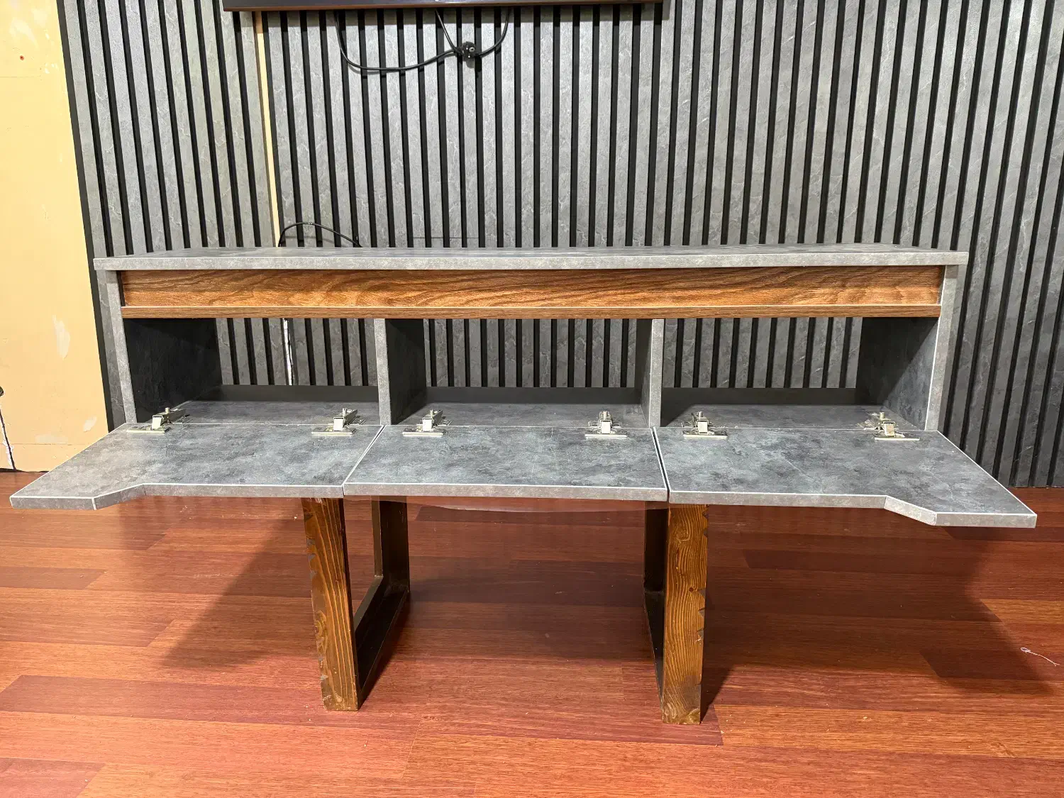 میز تلوزیون دیواری|میز تلویزیون|رودسر, |دیوار