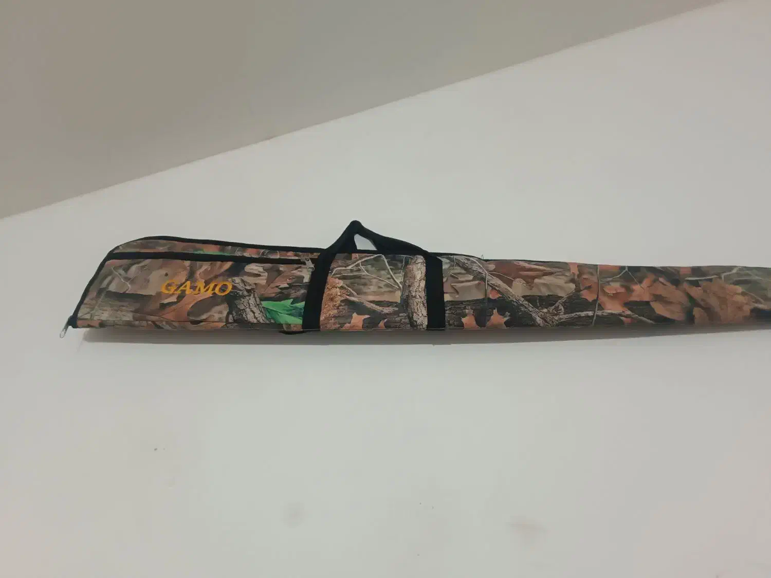 کاور بادی کرال|کوهنوردی و کمپینگ|مهاجران, |دیوار