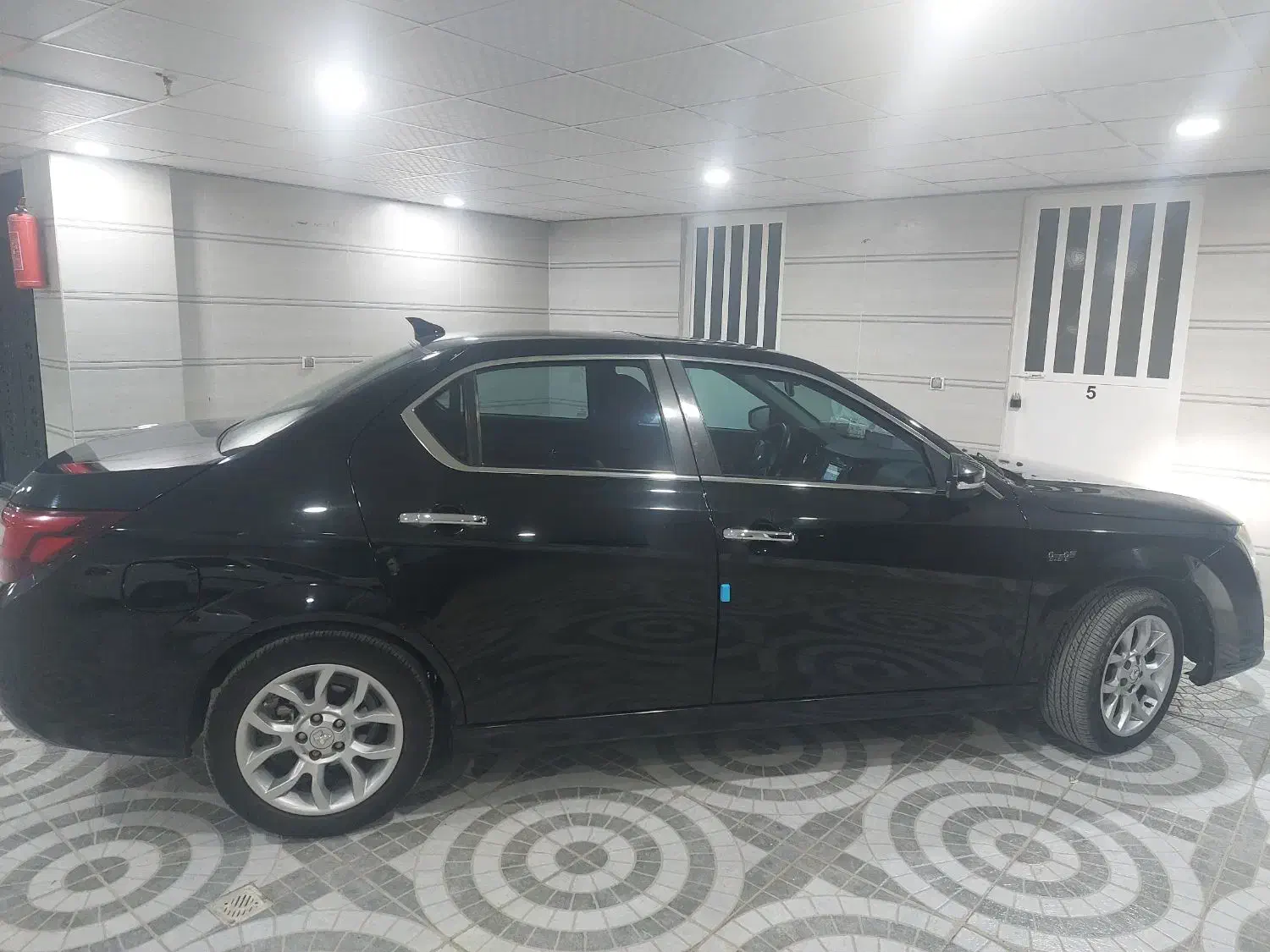 دنا+ پلاس اتومات مشکی|خودرو سواری و وانت|مرودشت, استادیوم‎|دیوار