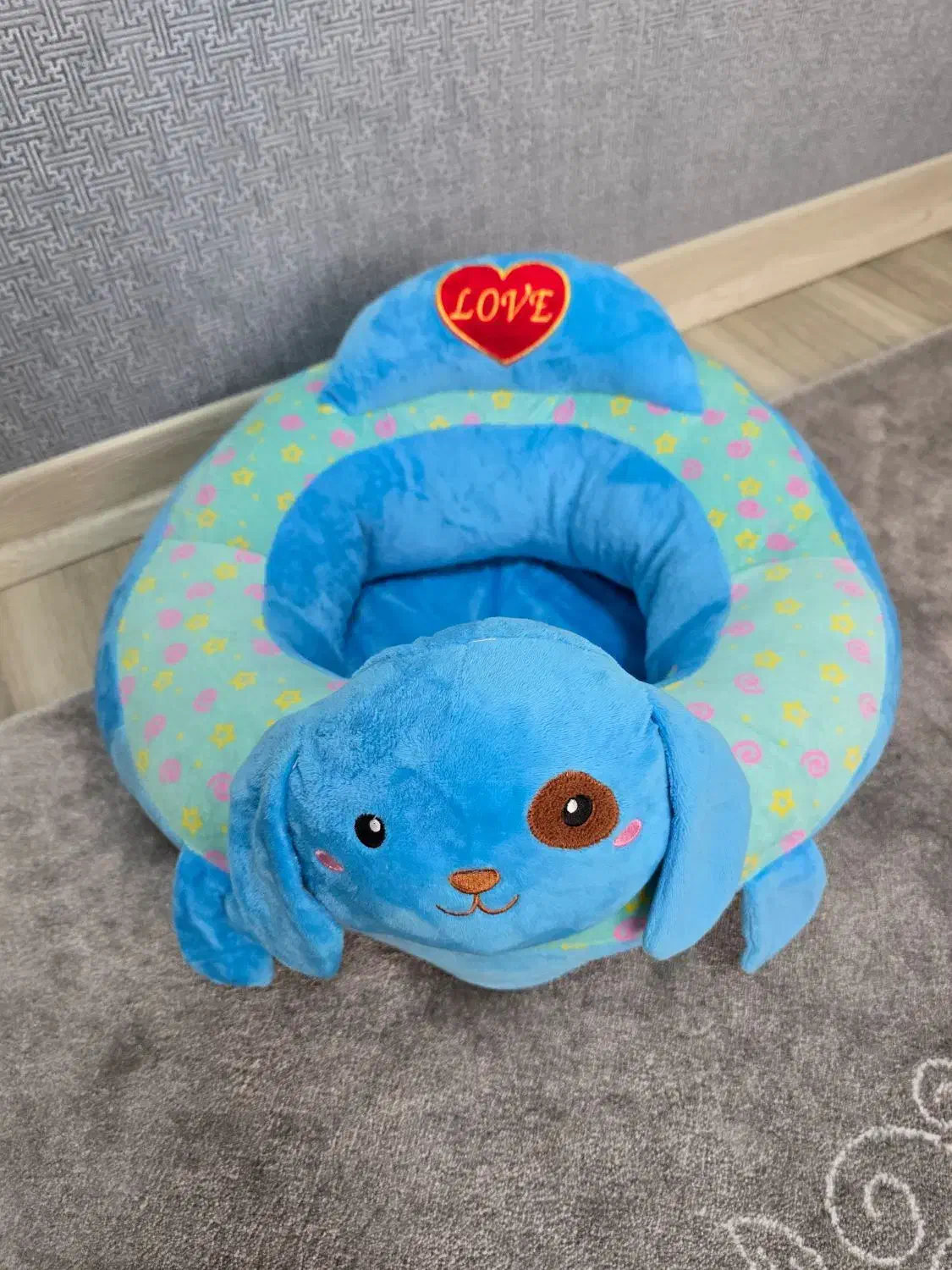 صندلی کمک آموزشی نوزاد|تخت و صندلی بچه|تهران, والفجر (افسریه)|دیوار