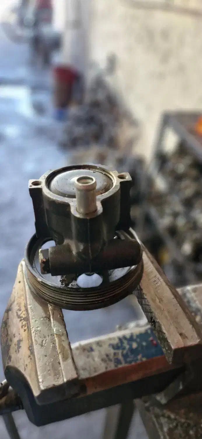 پمپ هیدرولیک ال۹۰ اروپایی|قطعات یدکی و لوازم جانبی|تهران, یاخجی آباد|دیوار