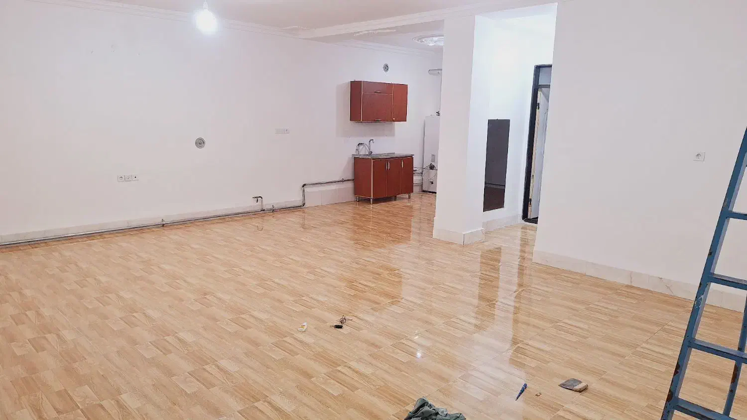 کاشیکاری و دیوار چینی گچ کاری و سنگ نما...|خدمات پیشه و مهارت|سلماس, |دیوار