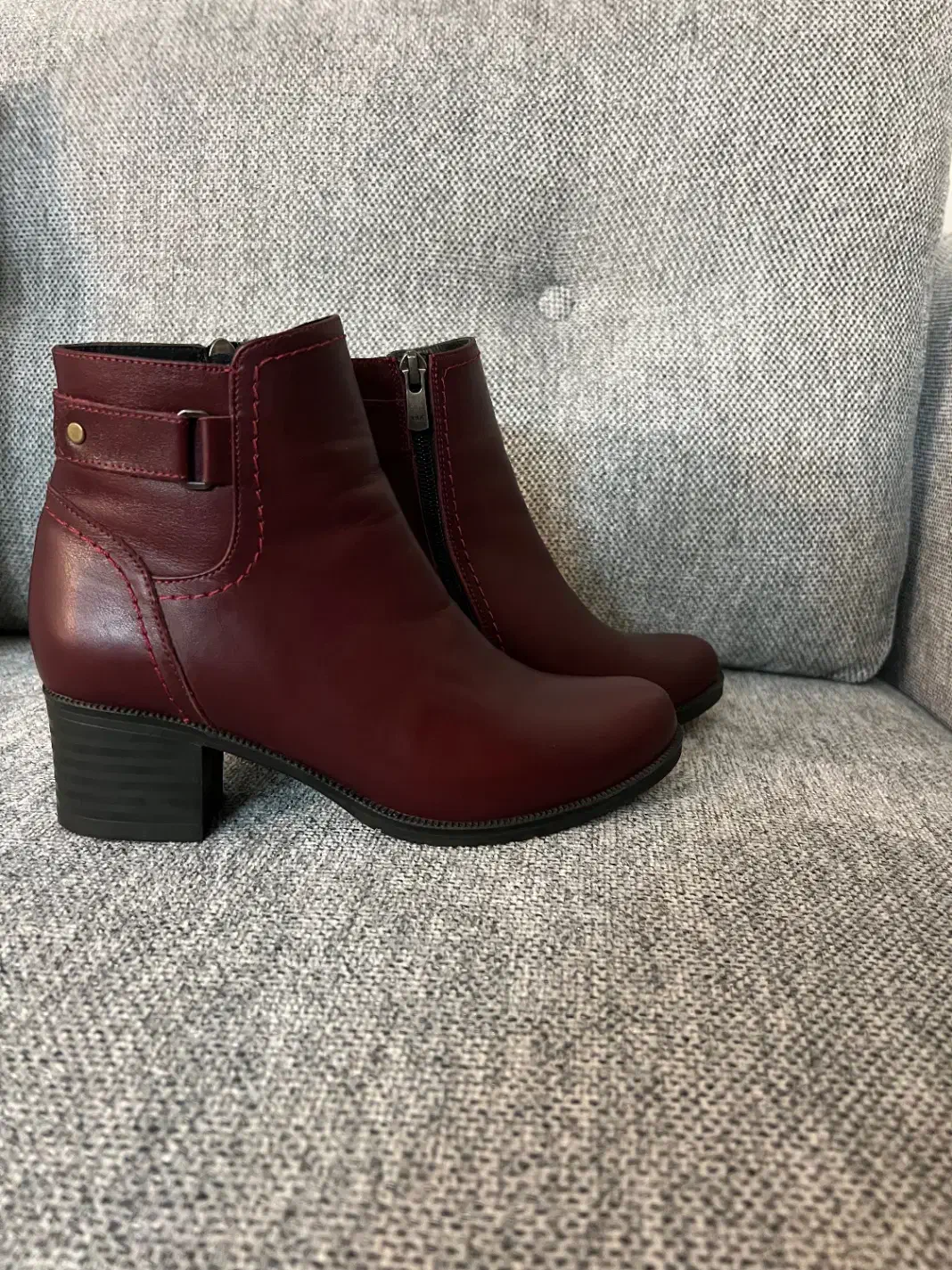 نیم بوت زرشکی سایز ۳۷بزرگ|کیف، کفش، کمربند|اصفهان, پروین|دیوار