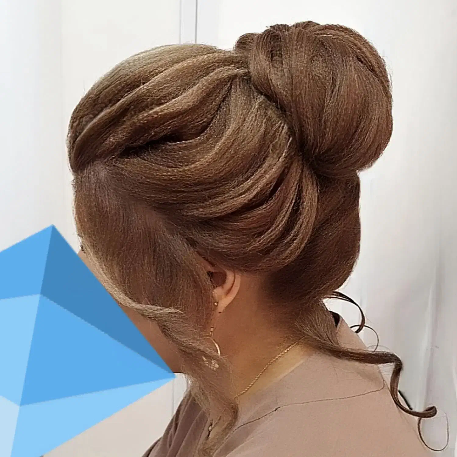 مدل برای شنیون میکاپ|خدمات آرایشگری و زیبایی|خرم‌آباد, |دیوار