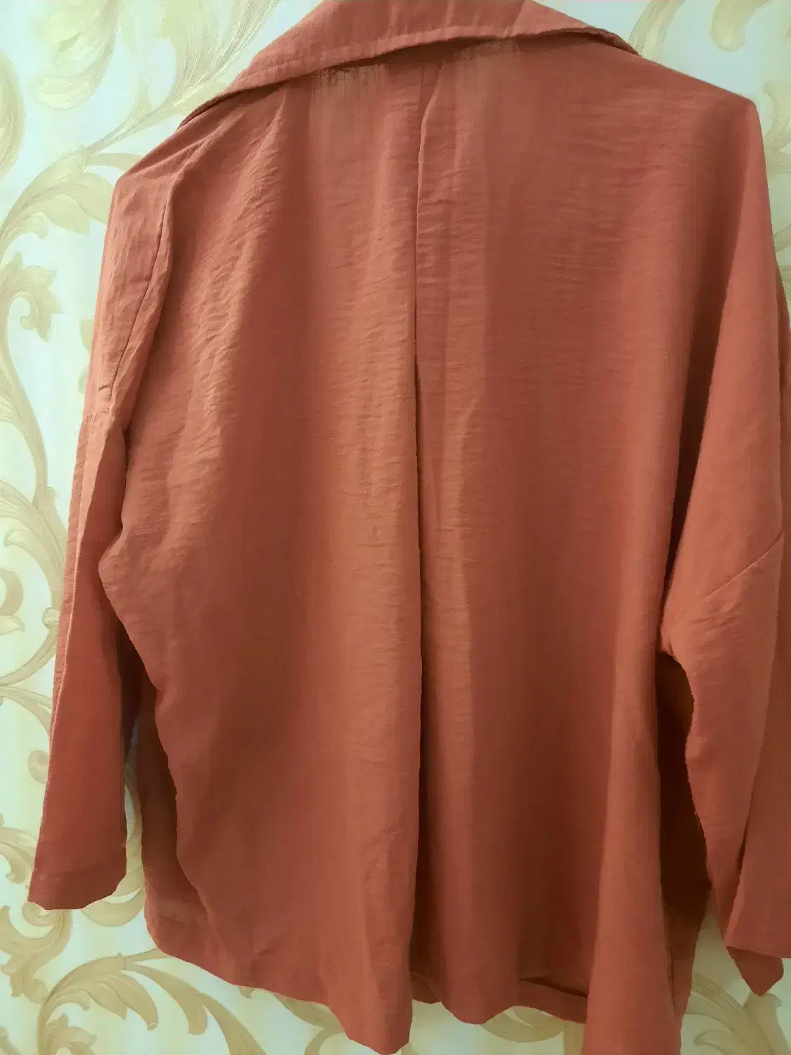 تعدادی مانتو خنک|لباس|یزد, |دیوار