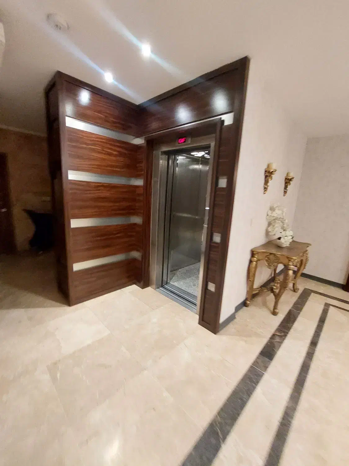 ۱۶۰ متر سه خواب/چیذر تواضعی