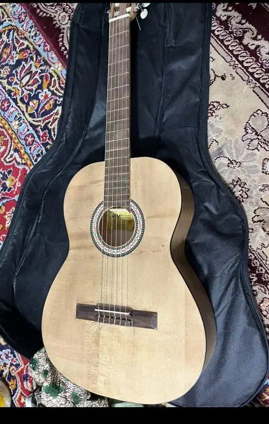 گیتار|گیتار، بیس، امپلیفایر|یزد, |دیوار