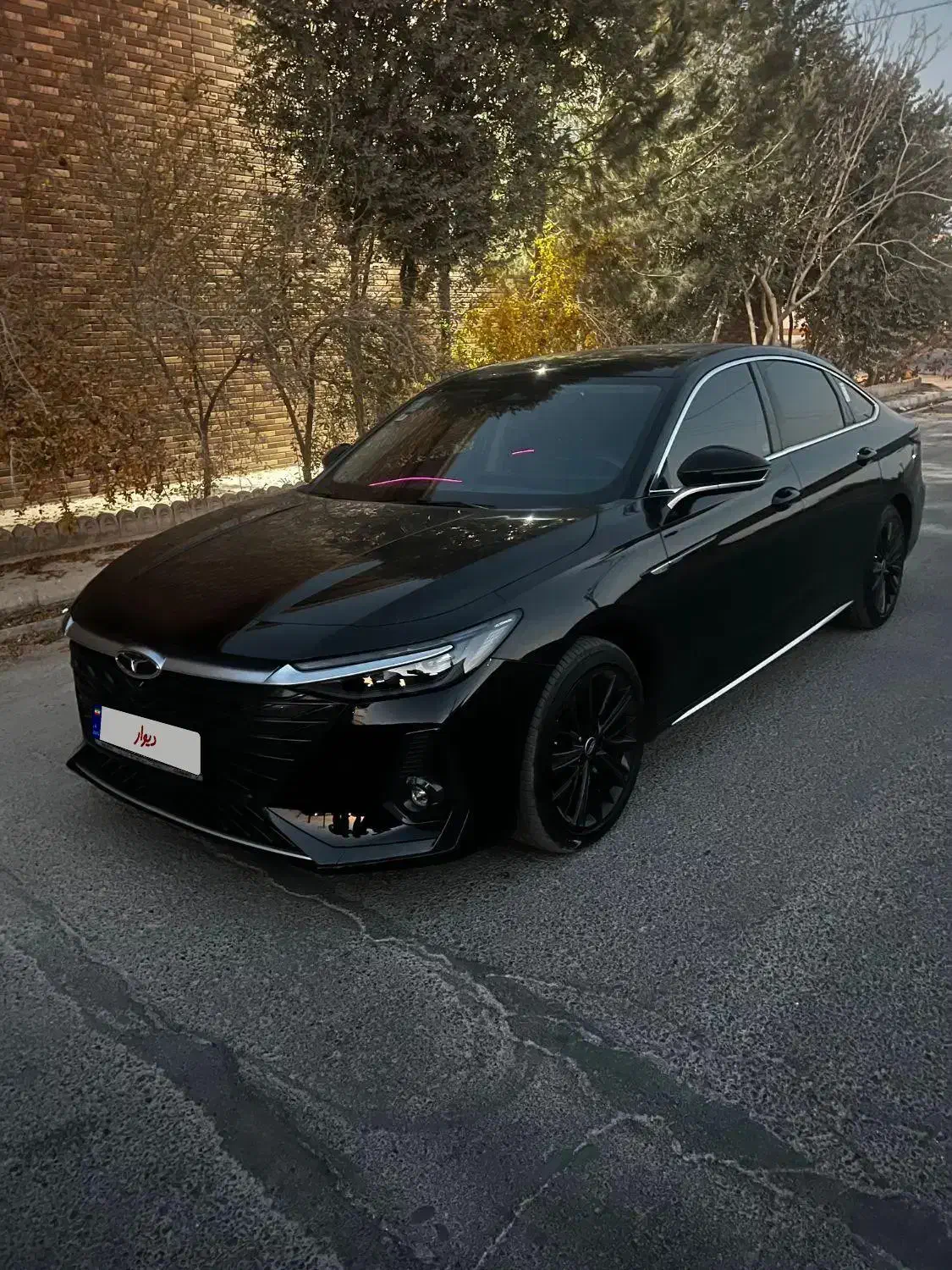 آریزو ۸ ۴۰۳ در حد|خودرو سواری و وانت|قم, کوه سفید|دیوار