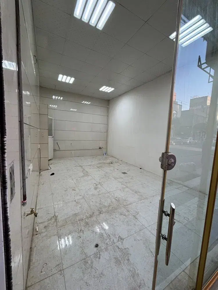 اجاره مغازه۲۶متری خ رجایی حصارک پایین اسلامشهر|اجارهٔ مغازه و غرفه|اسلامشهر, شهرک سعیدیه|دیوار