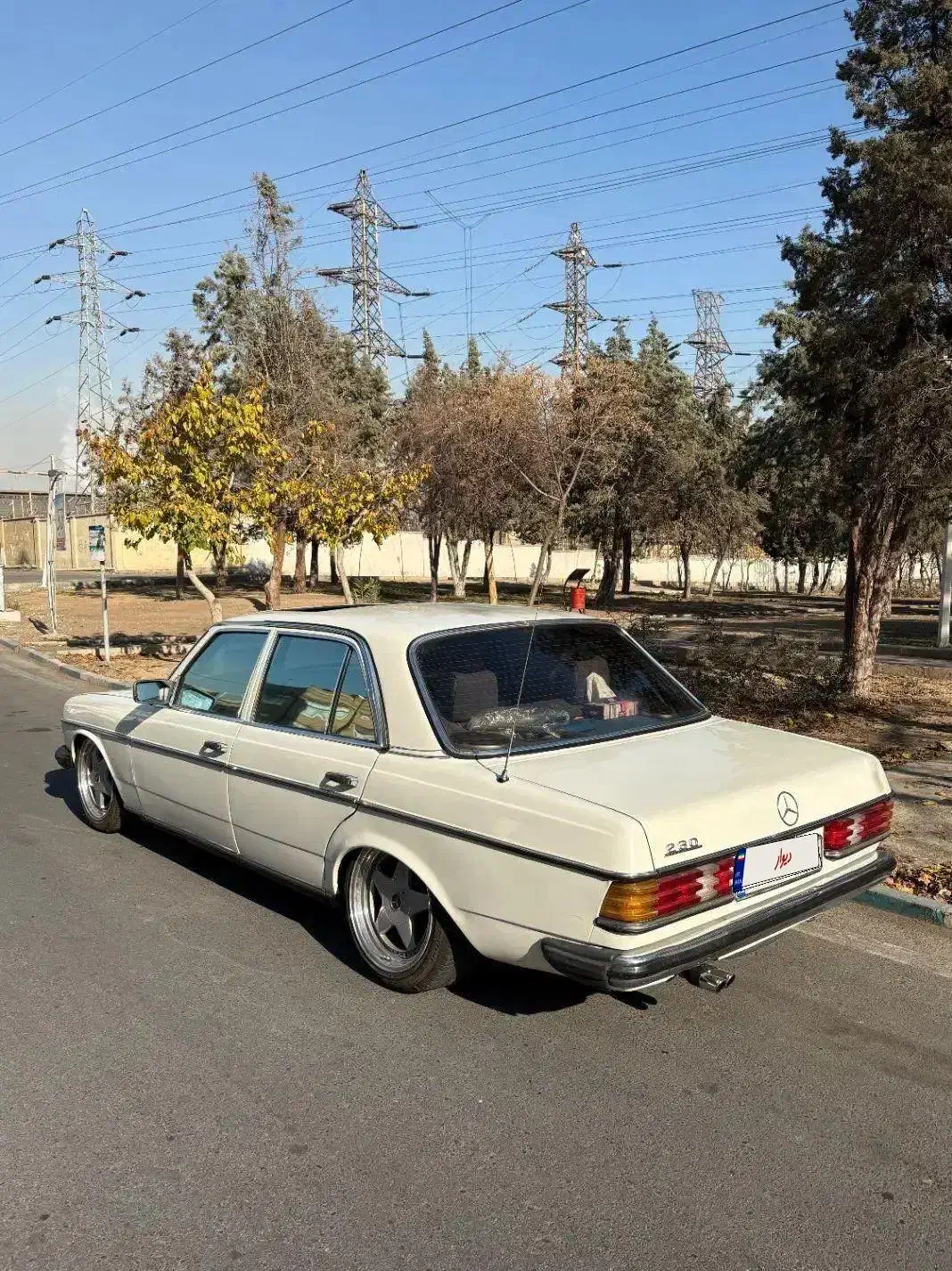 بنز ۲۳۰ دانشجویی|خودرو سواری و وانت|تهران, خزانه|دیوار