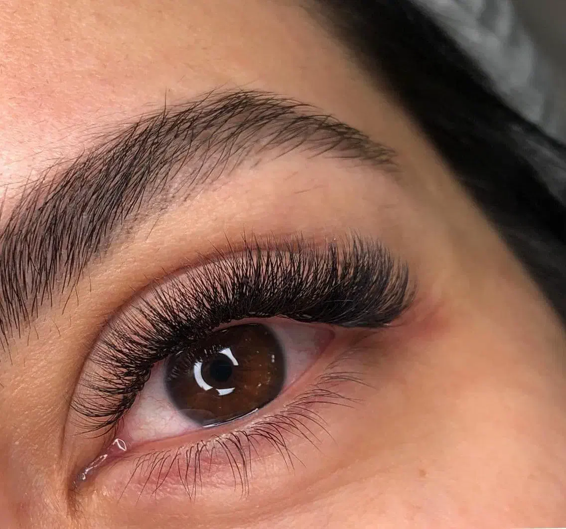 استخدام همکار حرفه ای مژه و ناخن|استخدام درمانی، زیبایی، بهداشتی|حمیدیا, |دیوار