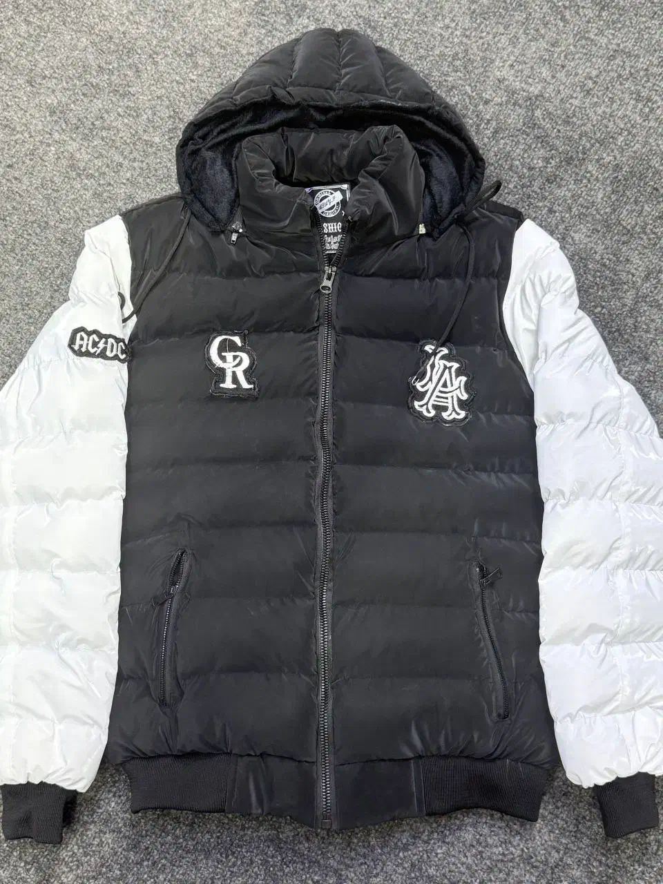 کاپشن/اسپورت/مجلسی|لباس|فولادشهر, B4|دیوار