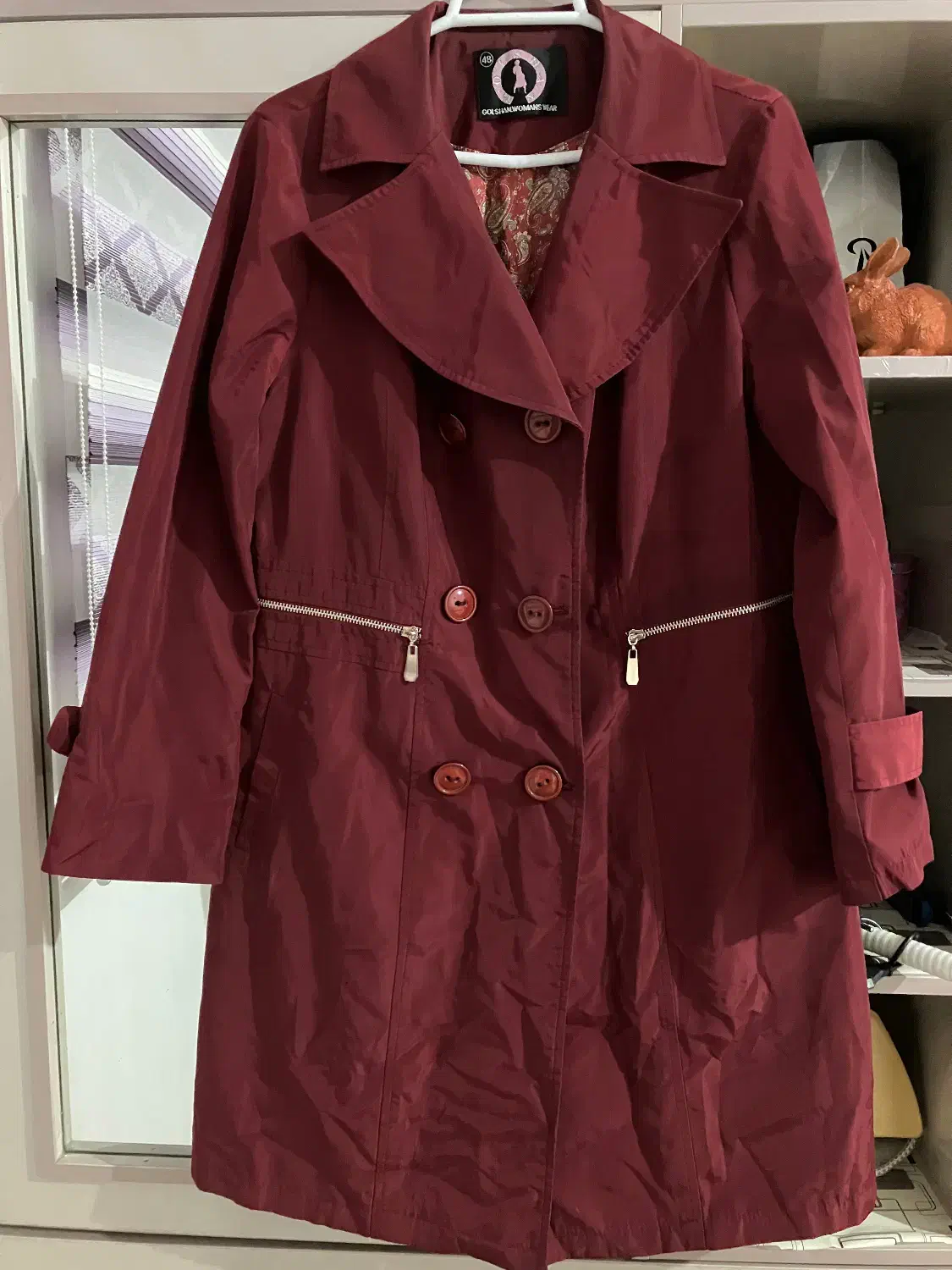 تعدادی بارانی و رویه سایز ۴۸|لباس|میانه, |دیوار