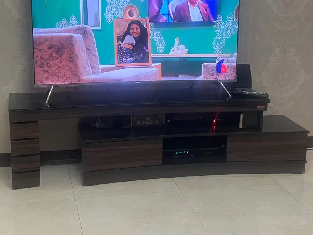 میز تلوزیون  tv|میز تلویزیون|شیراز, فرهنگ شهر|دیوار