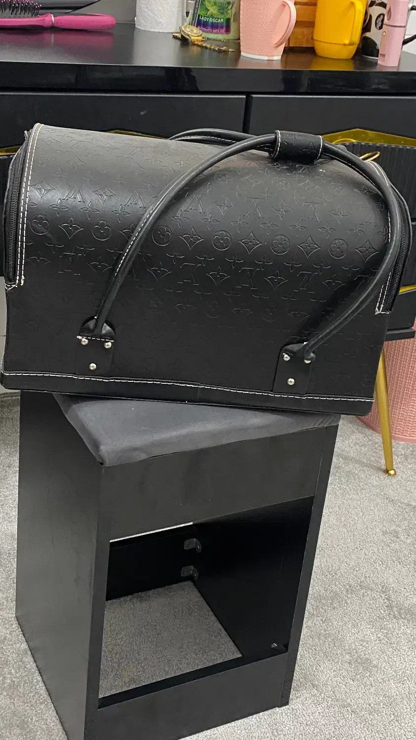 وسایل ارایشگاه(بافت کاری )|آرایشگاه و سالنهای زیبایی|برازجان, |دیوار