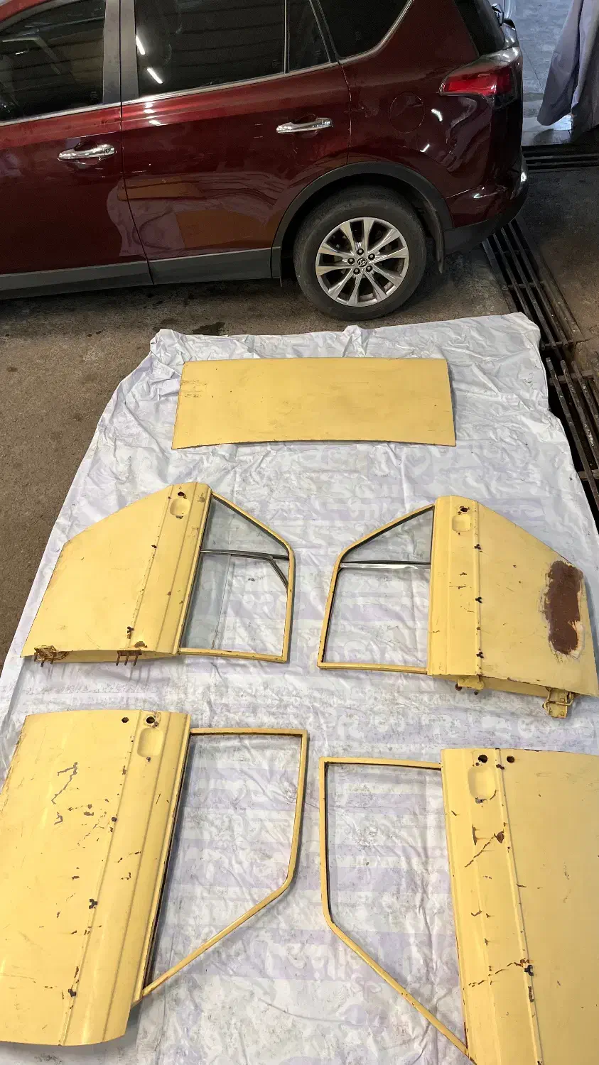 بدنه 48 و چراغ کوچیک و تزیینات 48|قطعات یدکی و لوازم جانبی|کرج, گلشهر|دیوار