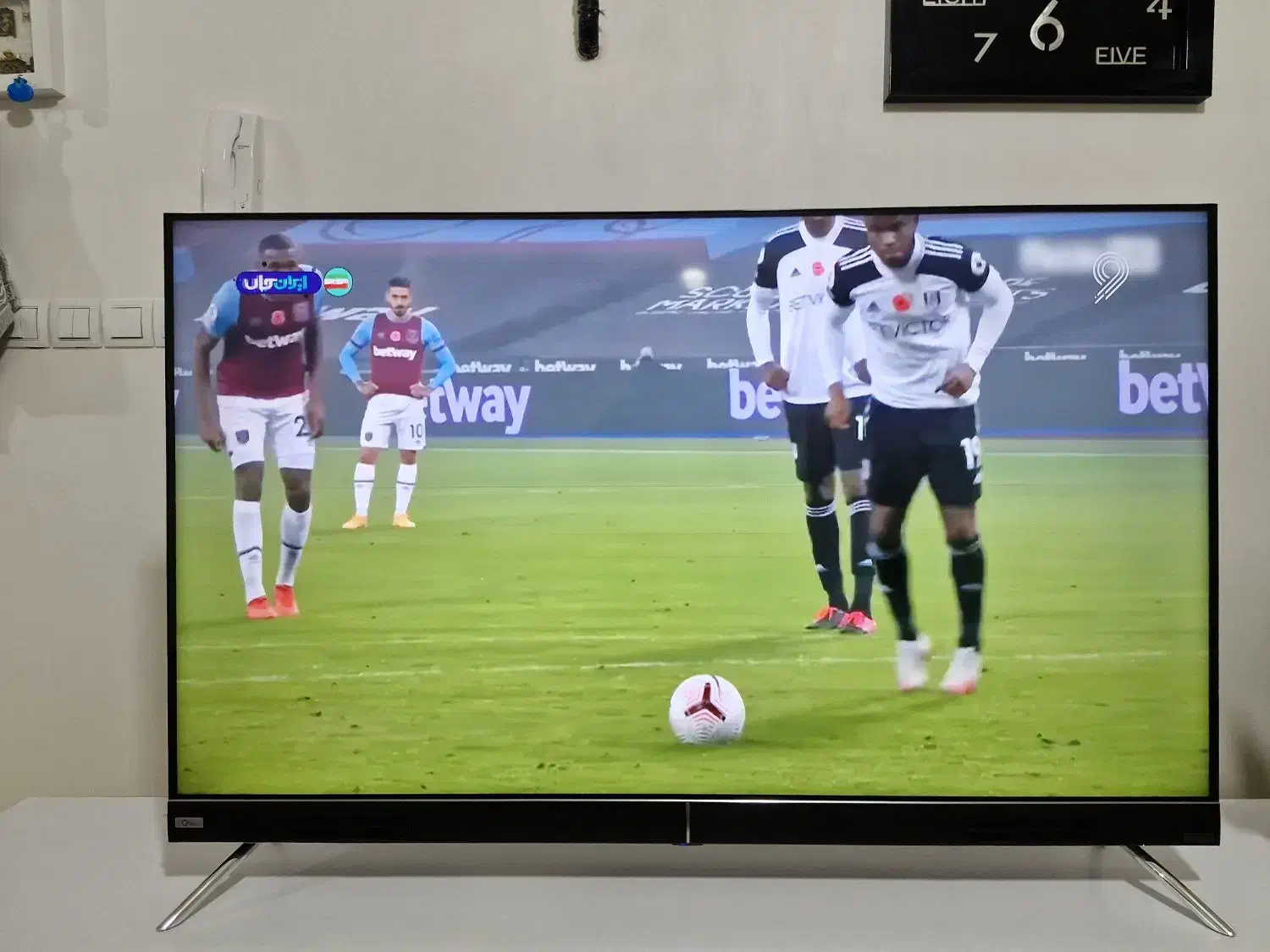 تلوزیوون|تلویزیون و پروژکتور|شهریار, شهرک بهاران (ویره)|دیوار