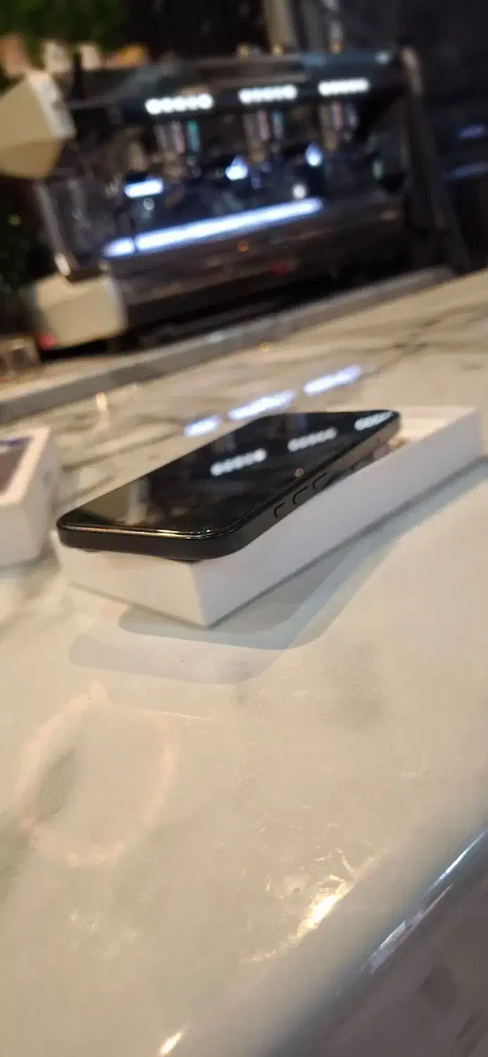 ایفون ۱۶ نرمال|موبایل|قم, شاه ابراهیم|دیوار