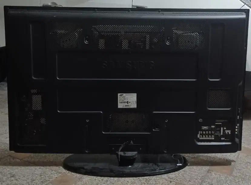 تلویزیون ال سی دی ۵۰ اینچ|تلویزیون و پروژکتور|ری, فیروزآبادی|دیوار