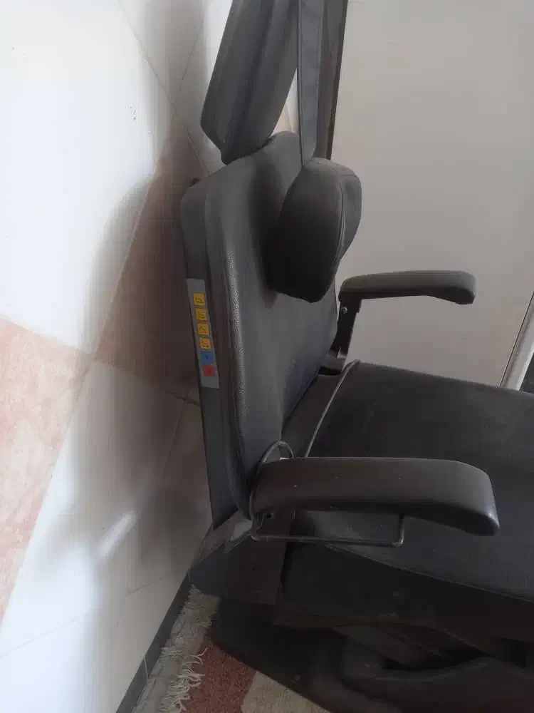 صندلی آرایشگاه|آرایشگاه و سالنهای زیبایی|بابل, |دیوار