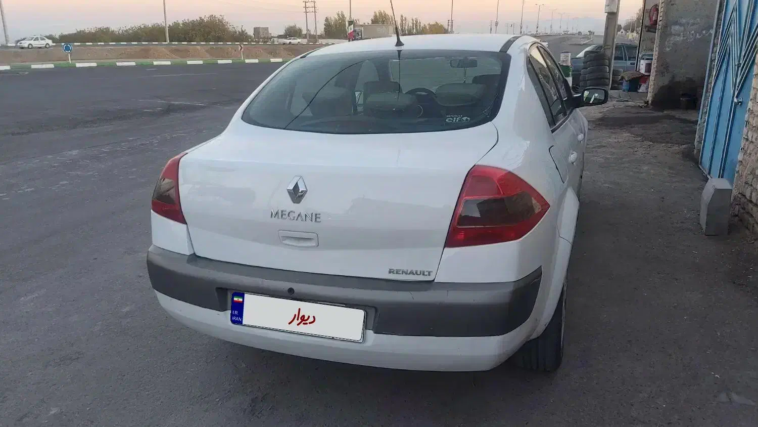 مگان ۱۶۰۰ دنده فول در حد صفر|خودرو سواری و وانت|فریمان, |دیوار