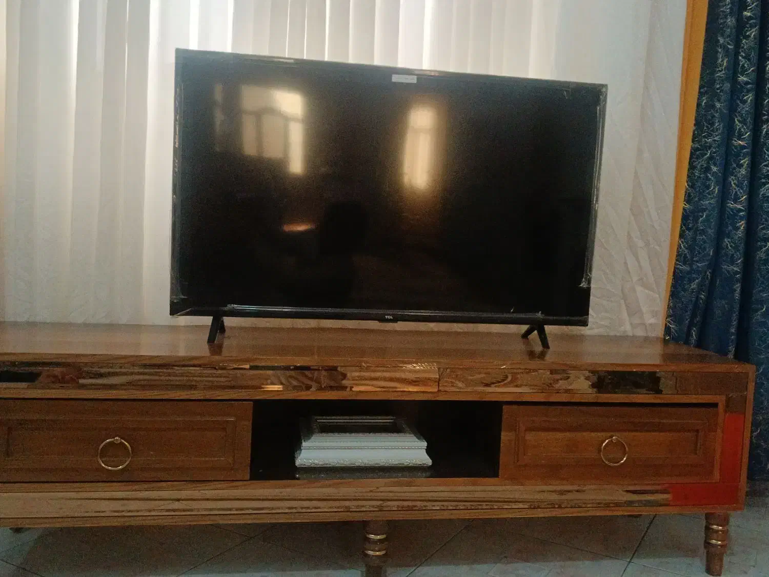 تلیوزیون|تلویزیون و پروژکتور|شهریار, شهریار|دیوار