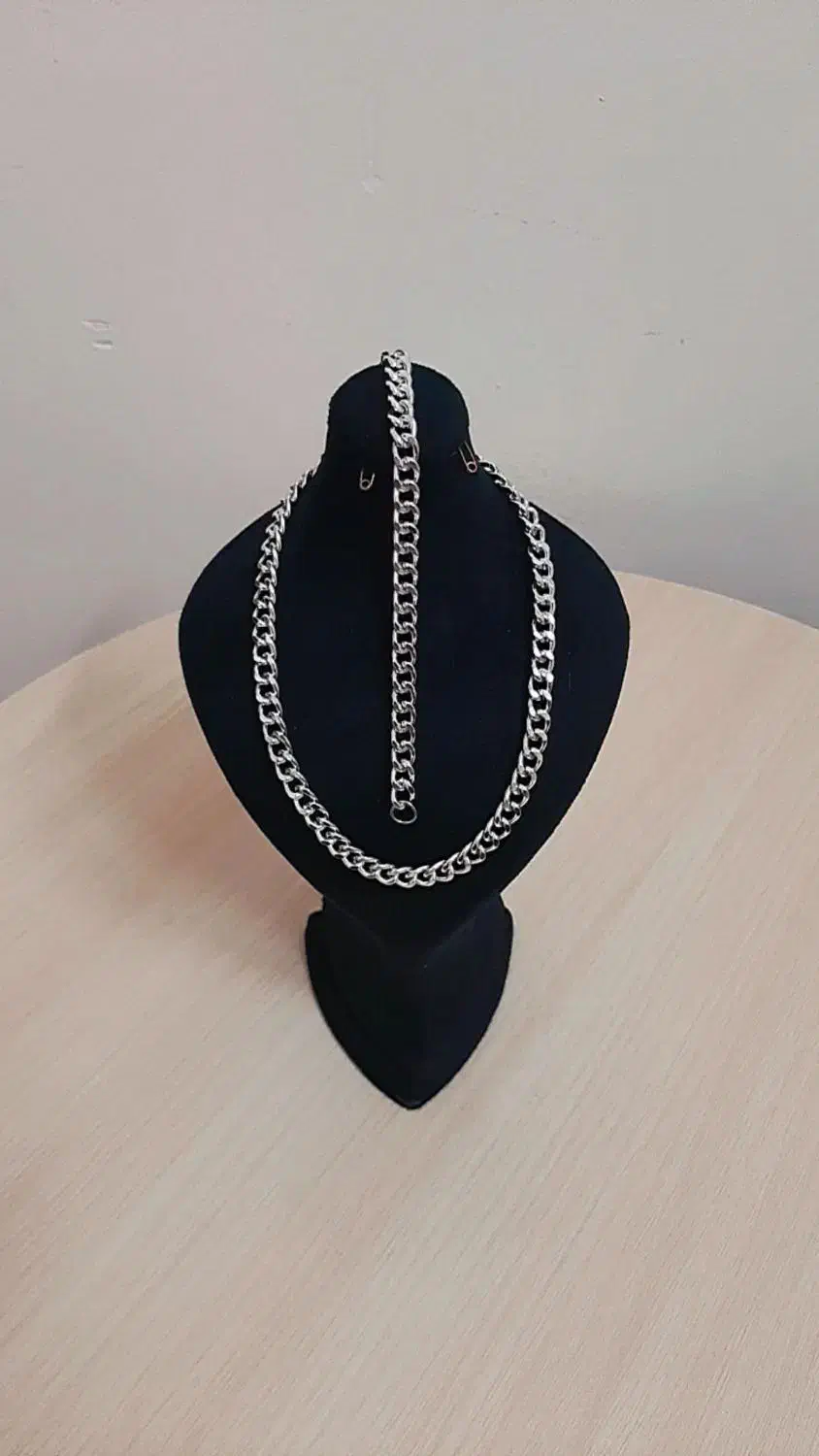 ست دستبند و گرنبند کارتیر|بدلیجات|اصفهان, نقش جهان|دیوار