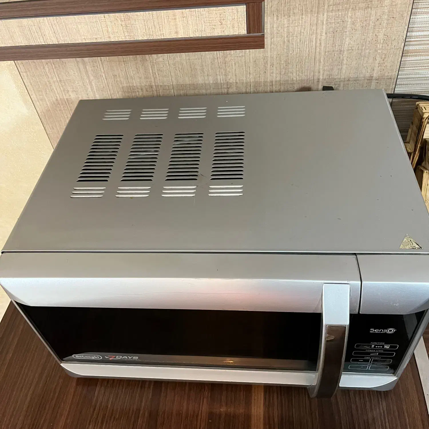 مایکروفر دلونگی|اجاق گاز و لوازم برقی پخت‌وپز|پرند, فاز ۵|دیوار