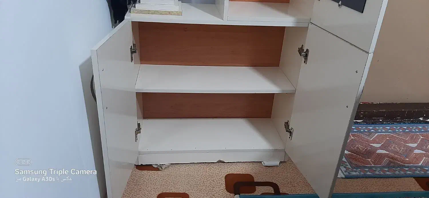 جاکفشی|جاکفشی، کمد، دراور|اردبیل, |دیوار