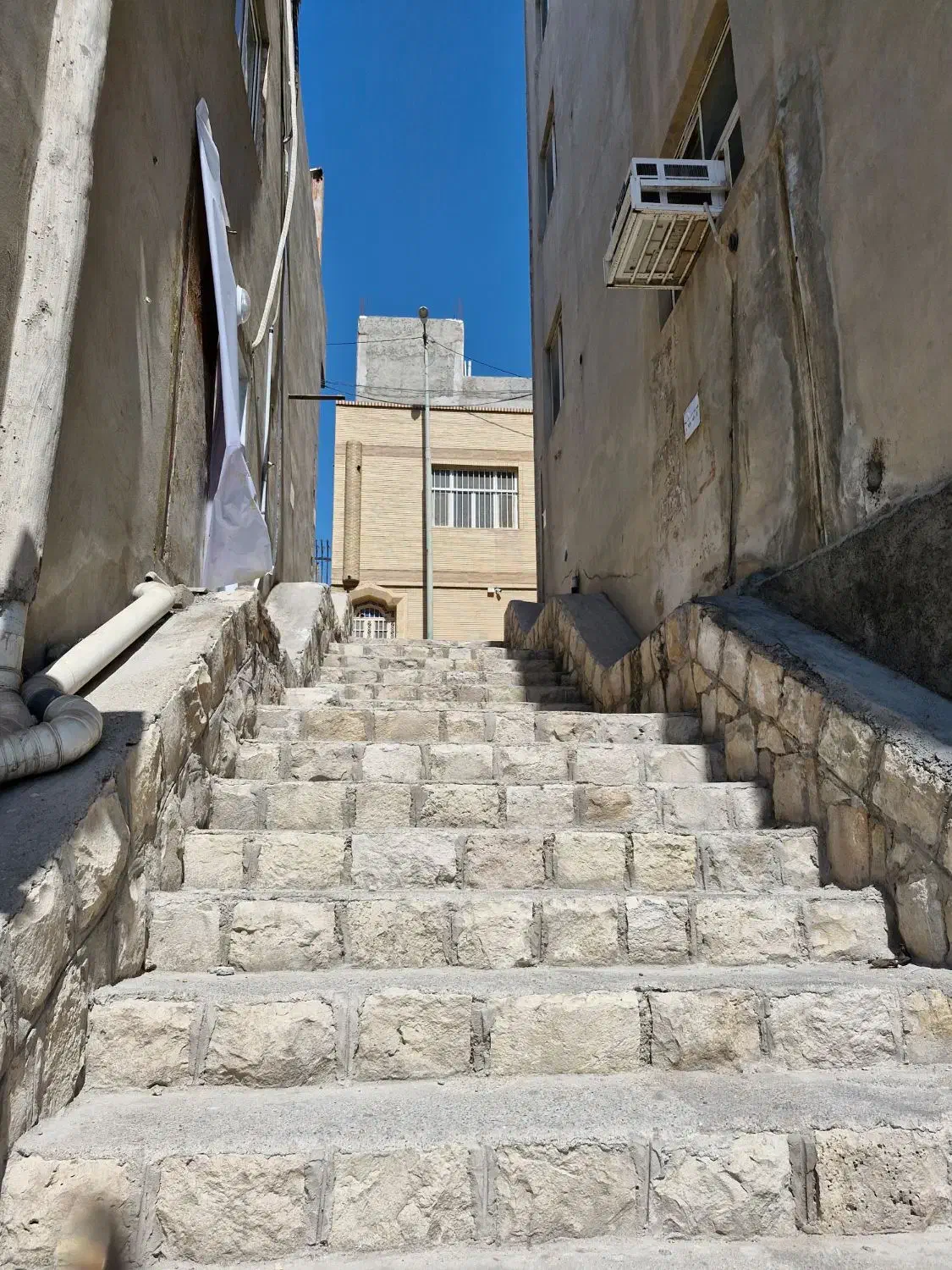 مغازه۱۵مترجهت هرصنفی ش امام رضا خ کلانتری۱۷صدف۱|اجارهٔ مغازه و غرفه|بندرعباس, |دیوار