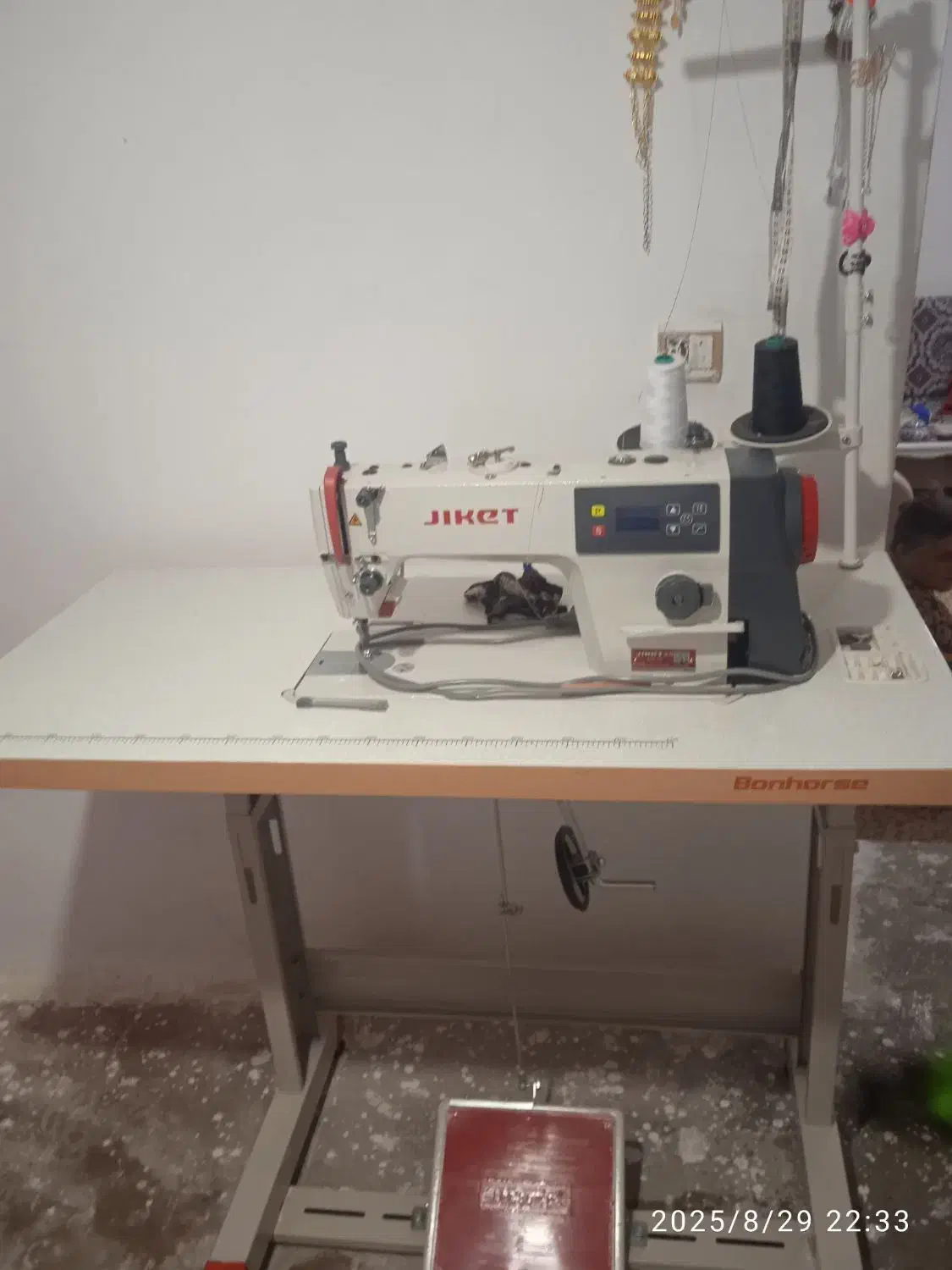 فروش چرخ خیاطی کاملا صفر|چرخ خیاطی و ریسندگی|سقز, |دیوار