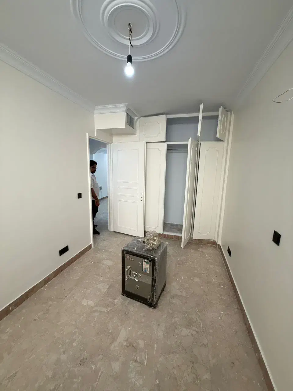 آپارتمان 90 متر فول دوخوابه بازسازی شده تهرانپارس