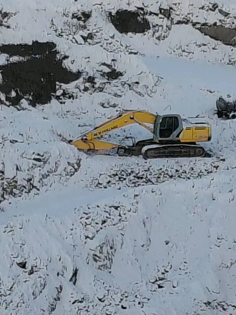 بیل نیوهلند ۲۱۵ مدل ۲۰۰۹|خودرو سنگین|سلماس, |دیوار