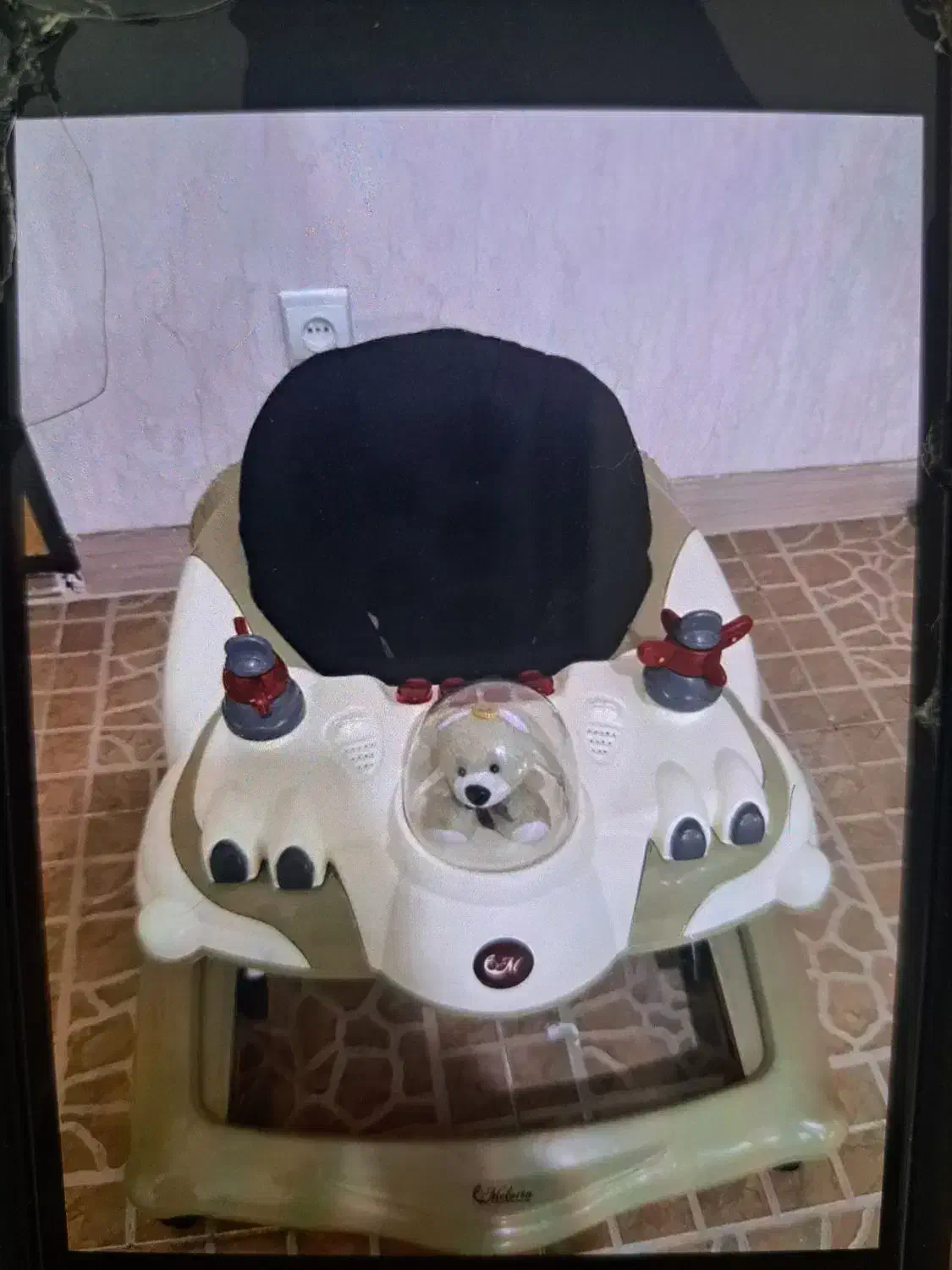 آغوشی وکریر و روروک|کالسکه و لوازم جانبی|همدان, |دیوار