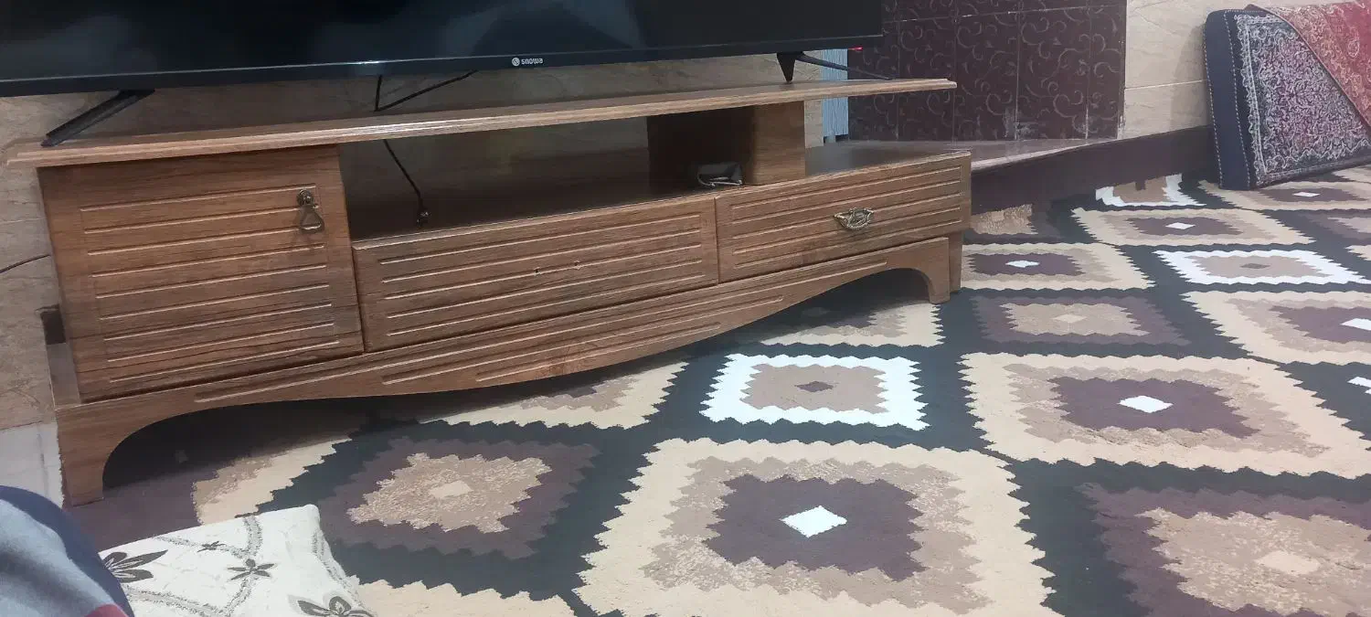 میزتلویزیون|تلویزیون و پروژکتور|کرمان, |دیوار