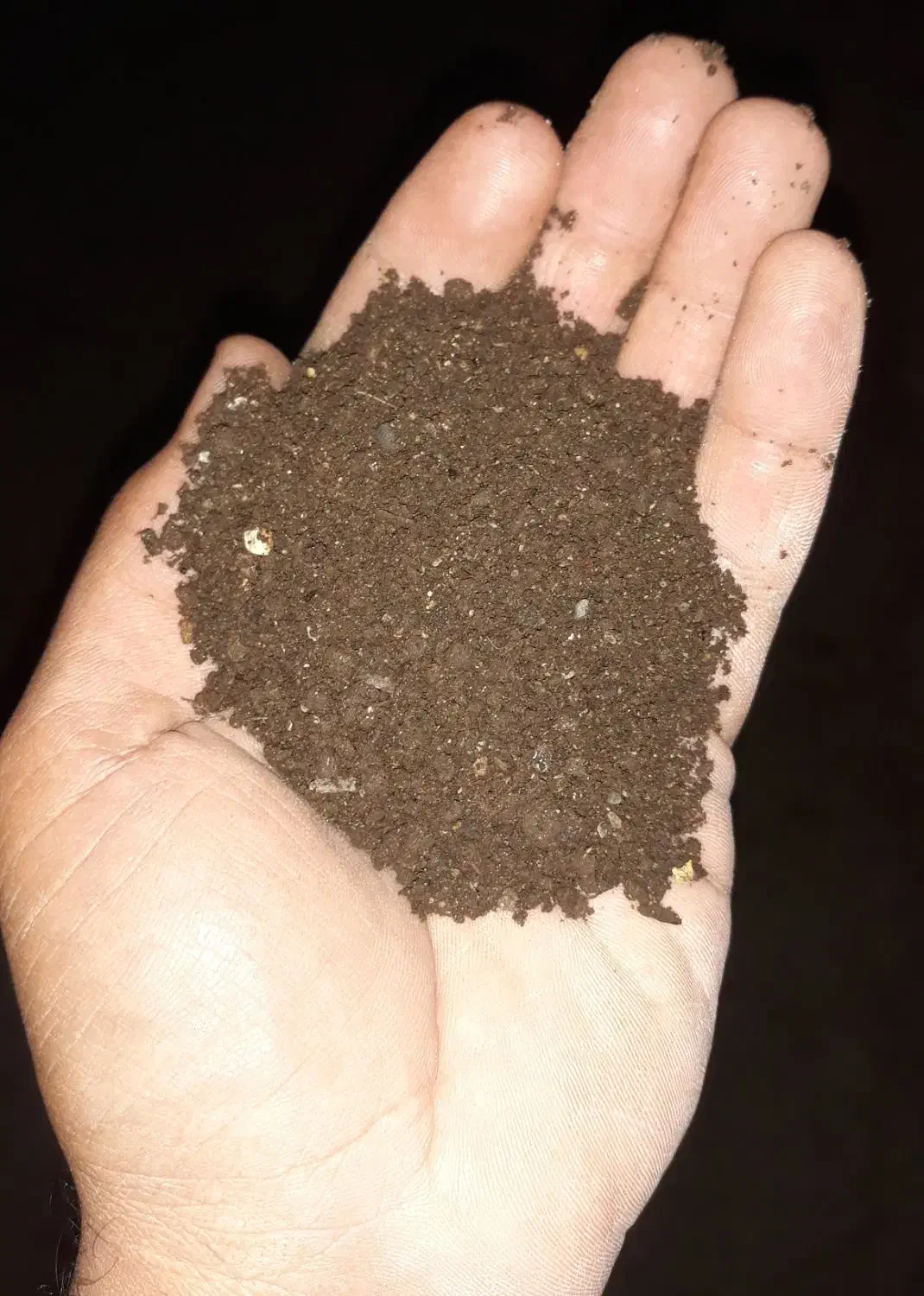 کود آلی ورمی کمپوست پدیده سبز(بسته بندی۲۰کیلوگرمی)|گل و گیاه طبیعی|نجف‌آباد, جوزدان|دیوار