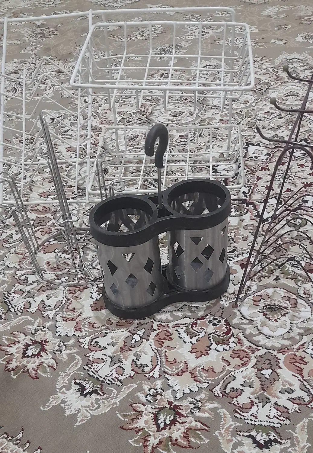 جالیوانی و...|آبچکان و نظمدهنده ظروف|سبزوار, امیر کبیر|دیوار