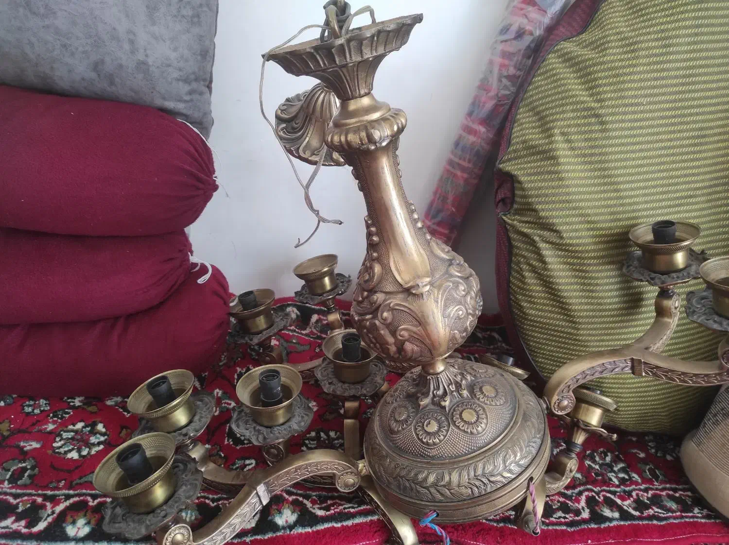 لوستر عتیقه زیبا برنجی|لوستر و چراغ آویز|اقبالیه, |دیوار