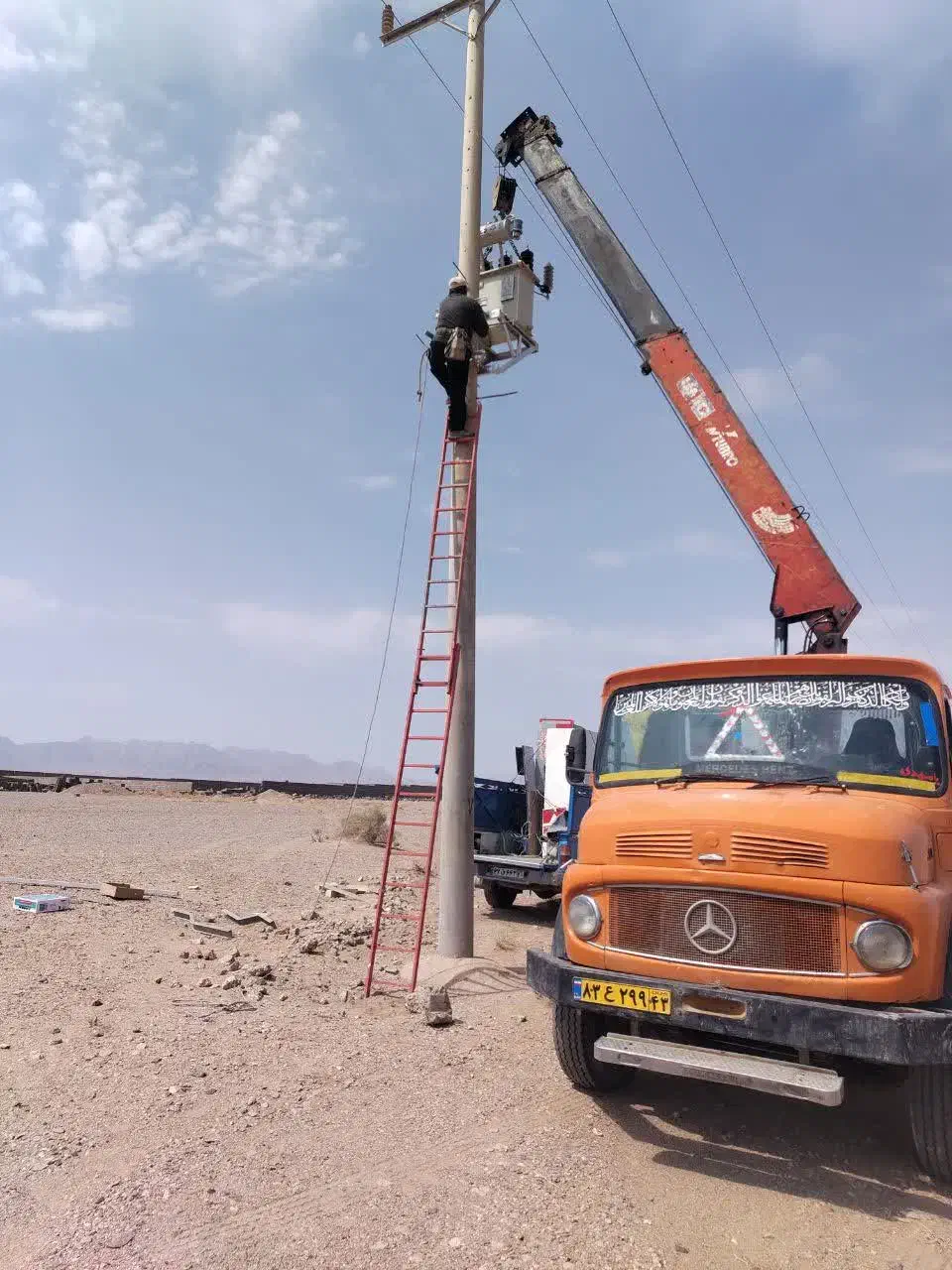 جرثقیل|خودرو سنگین|خور (اصفهان), |دیوار