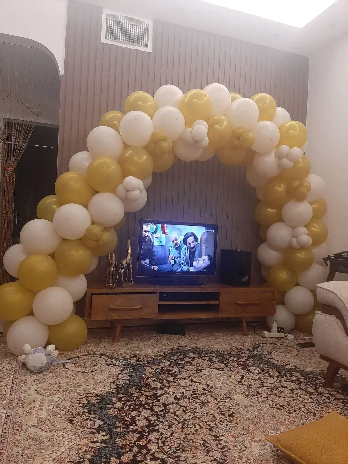 بادکنک آرایی تولد|اسباب و اثاث بچه|طرقبه, |دیوار