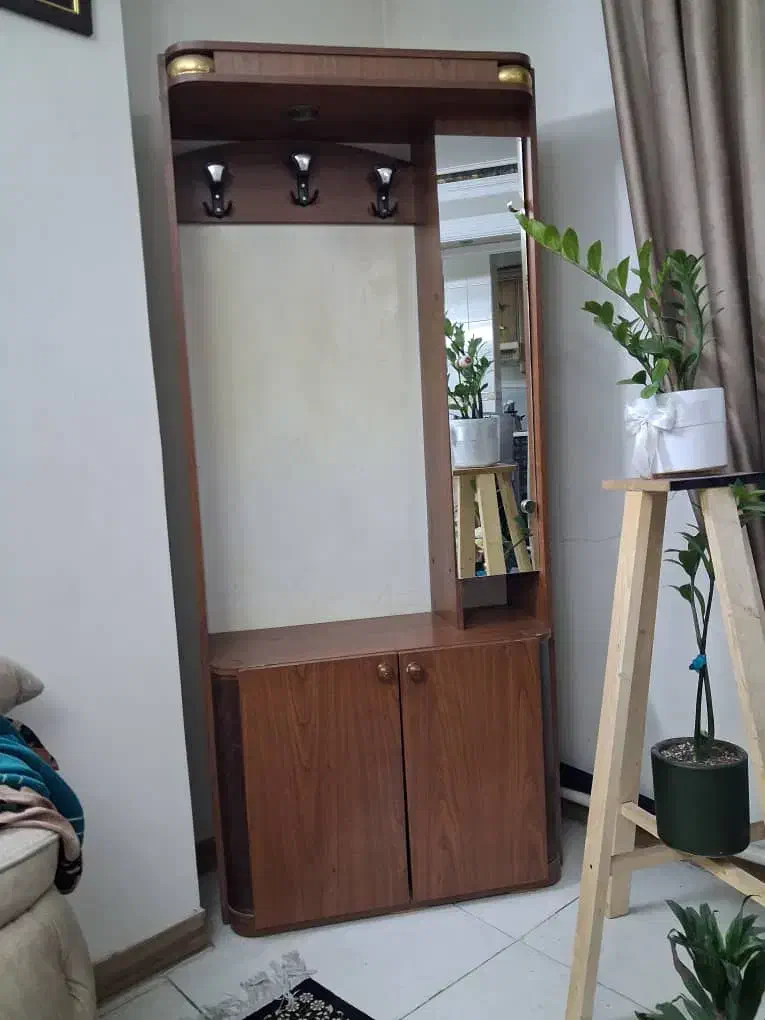 جاکفشی|جاکفشی، کمد، دراور|قدس, شهر‌قدس|دیوار