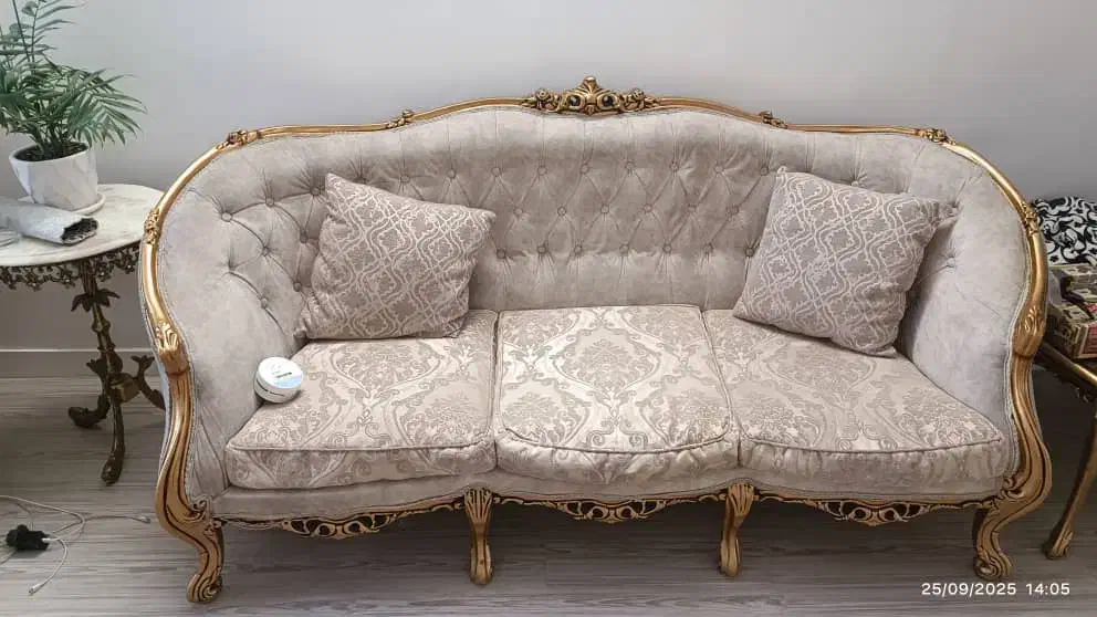 مبل|مبلمان خانگی و میز عسلی|ری, سرتخت|دیوار