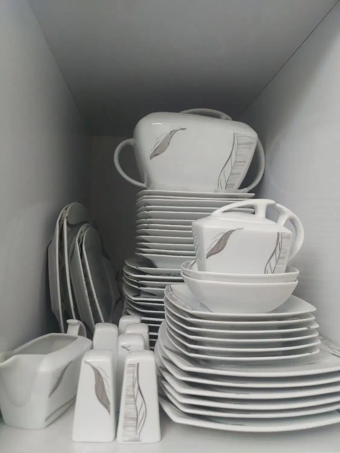 سرویس چینی تقدیس|ظروف سرو و پذیرایی|تبریز, |دیوار