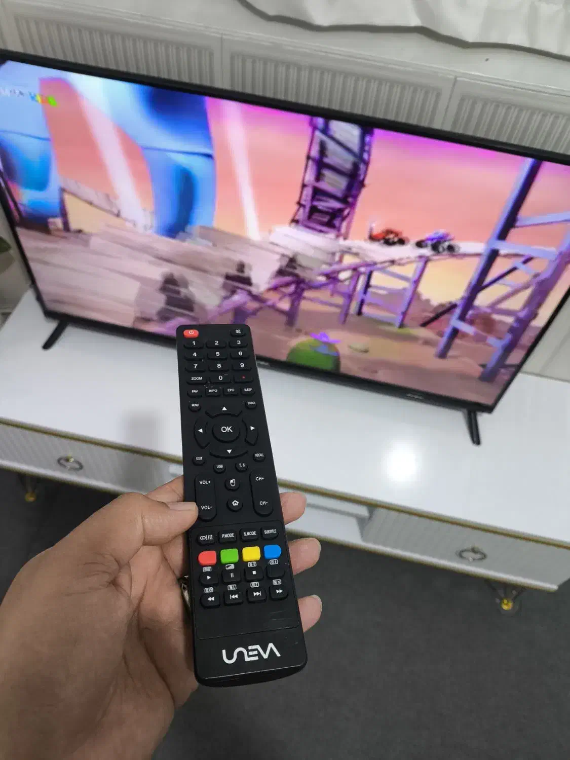 تلویزیون ۴۳ اینچ یونیوا فول اسمارت رسیور دار|تلویزیون و پروژکتور|گرگان, |دیوار