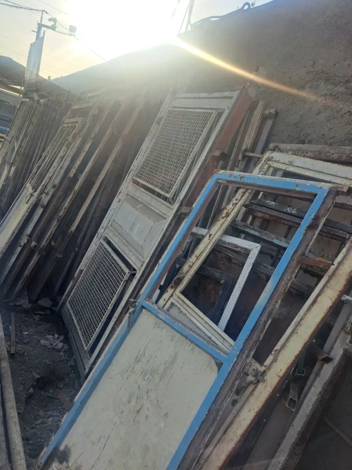 فروش.خرید ضایعات آهن مس برنج درب پنجره|عمدهفروشی|مشهد, نوید|دیوار