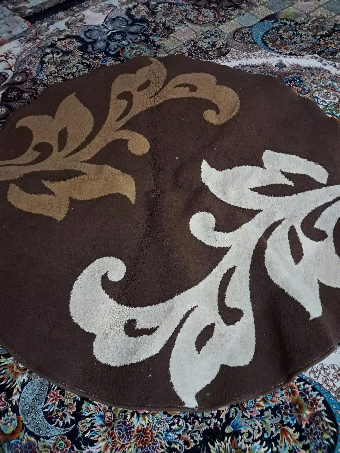 یک عدد پادری فانتزی ویک عدد فرش ۴متری|فرش|قم, سراجه (۱۵ خرداد)|دیوار